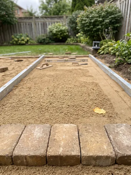 Sand for pavers Sand calculator: screeded bedding sand ready for pavers